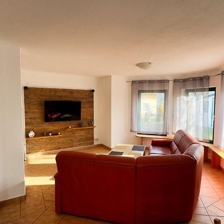 גוהרן Ferienhaus Zum Findling מראה חיצוני תמונה