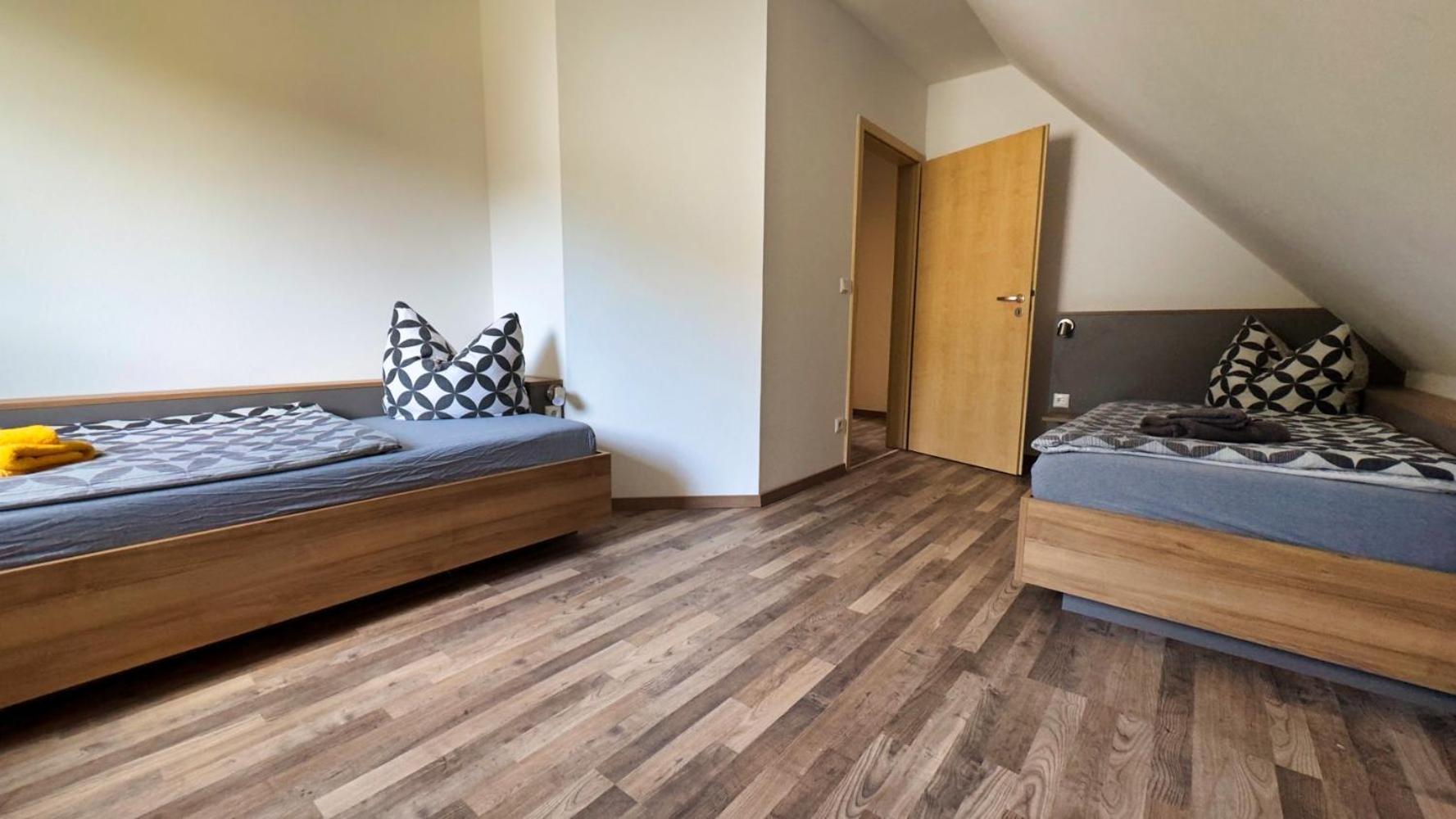 גוהרן Ferienhaus Zum Findling מראה חיצוני תמונה