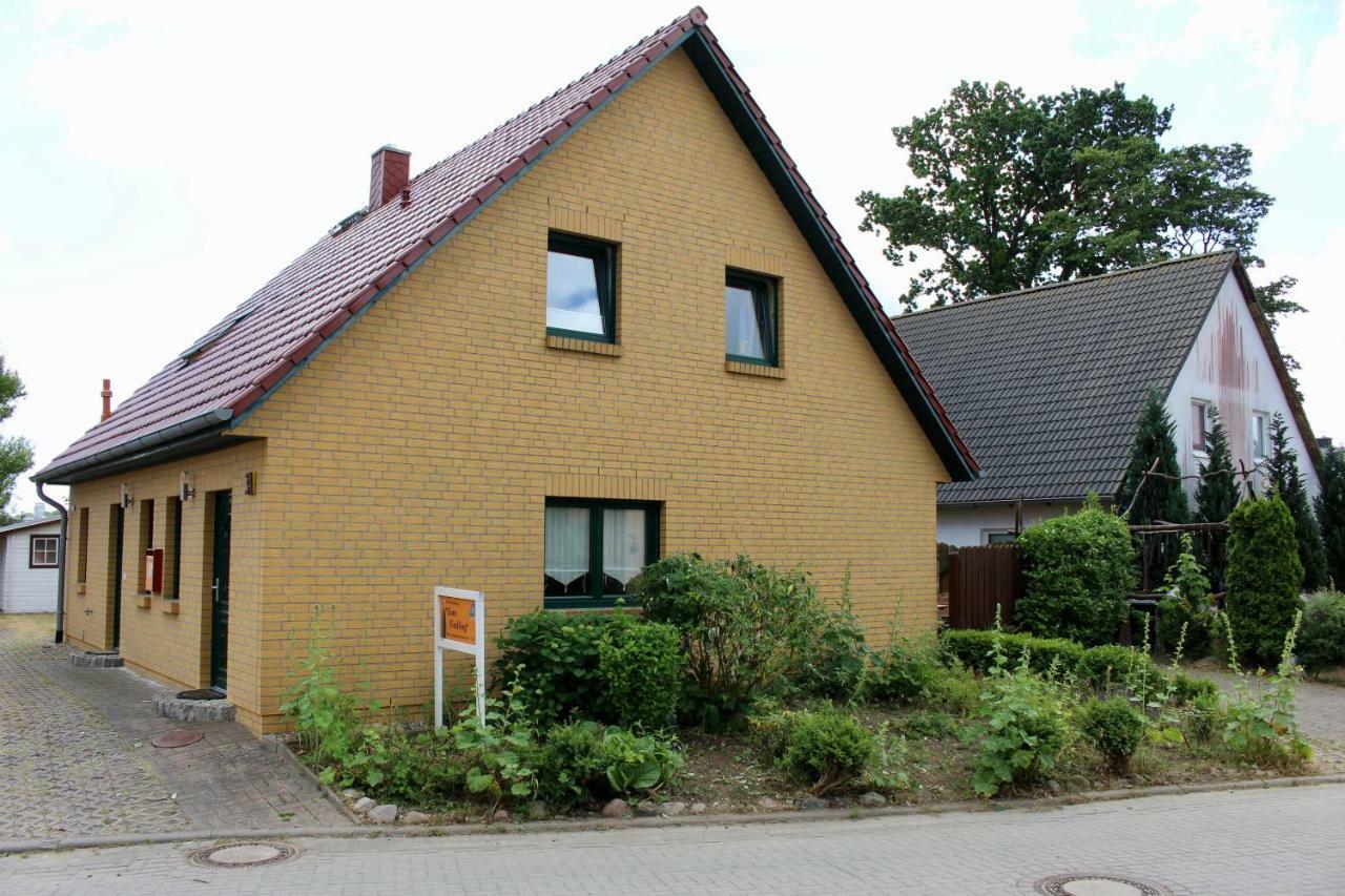 גוהרן Ferienhaus Zum Findling מראה חיצוני תמונה