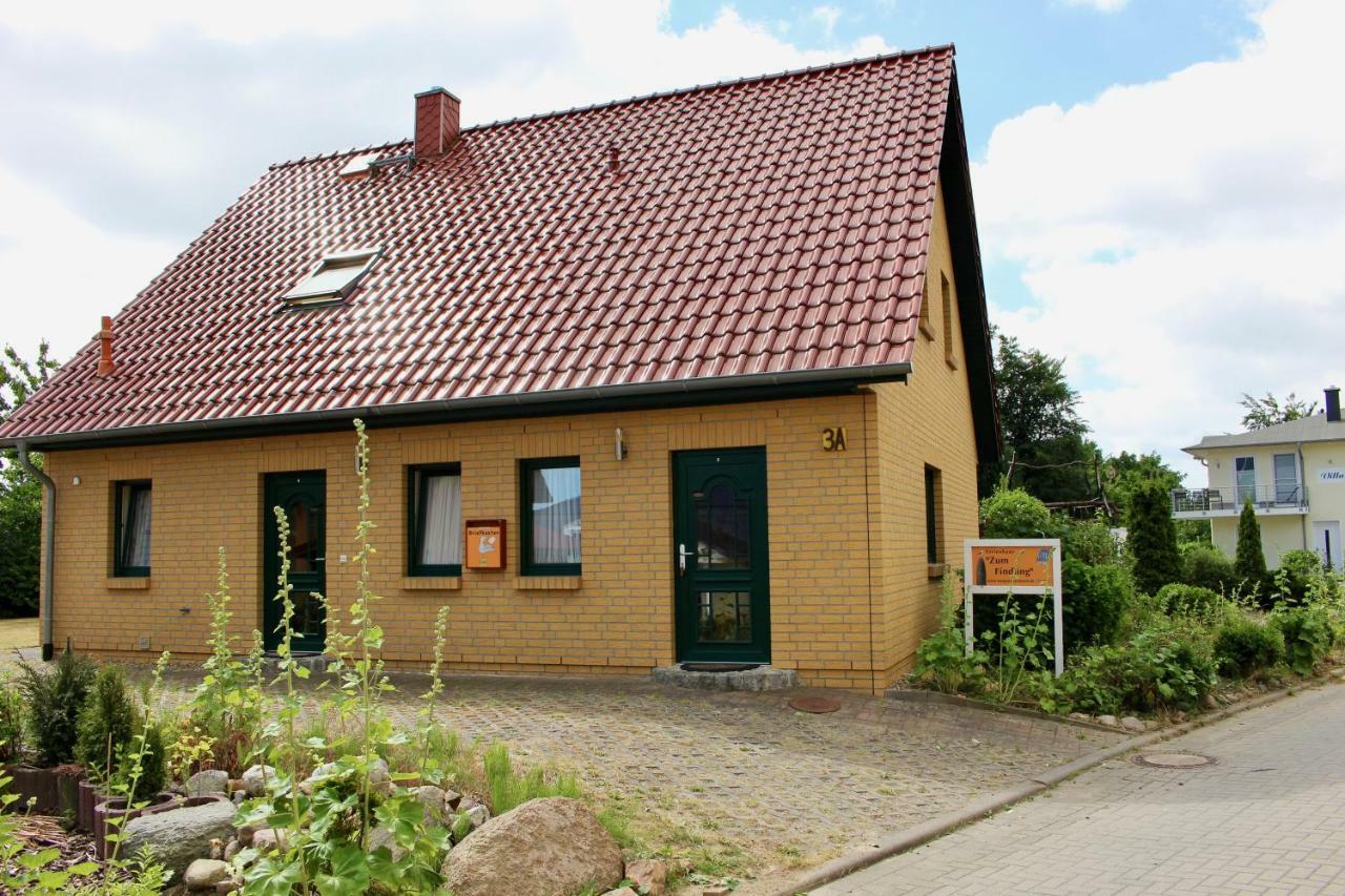 גוהרן Ferienhaus Zum Findling מראה חיצוני תמונה