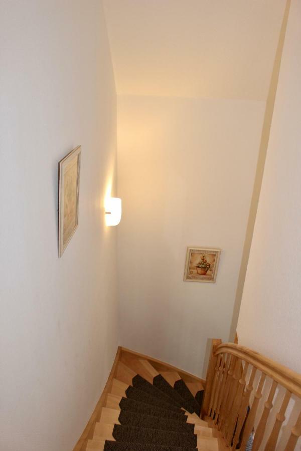 גוהרן Ferienhaus Zum Findling מראה חיצוני תמונה
