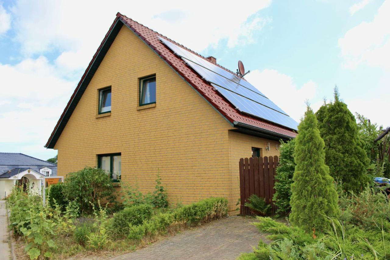 גוהרן Ferienhaus Zum Findling מראה חיצוני תמונה