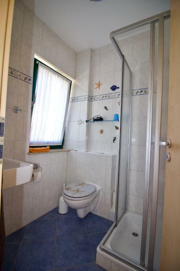 גוהרן Ferienhaus Zum Findling מראה חיצוני תמונה